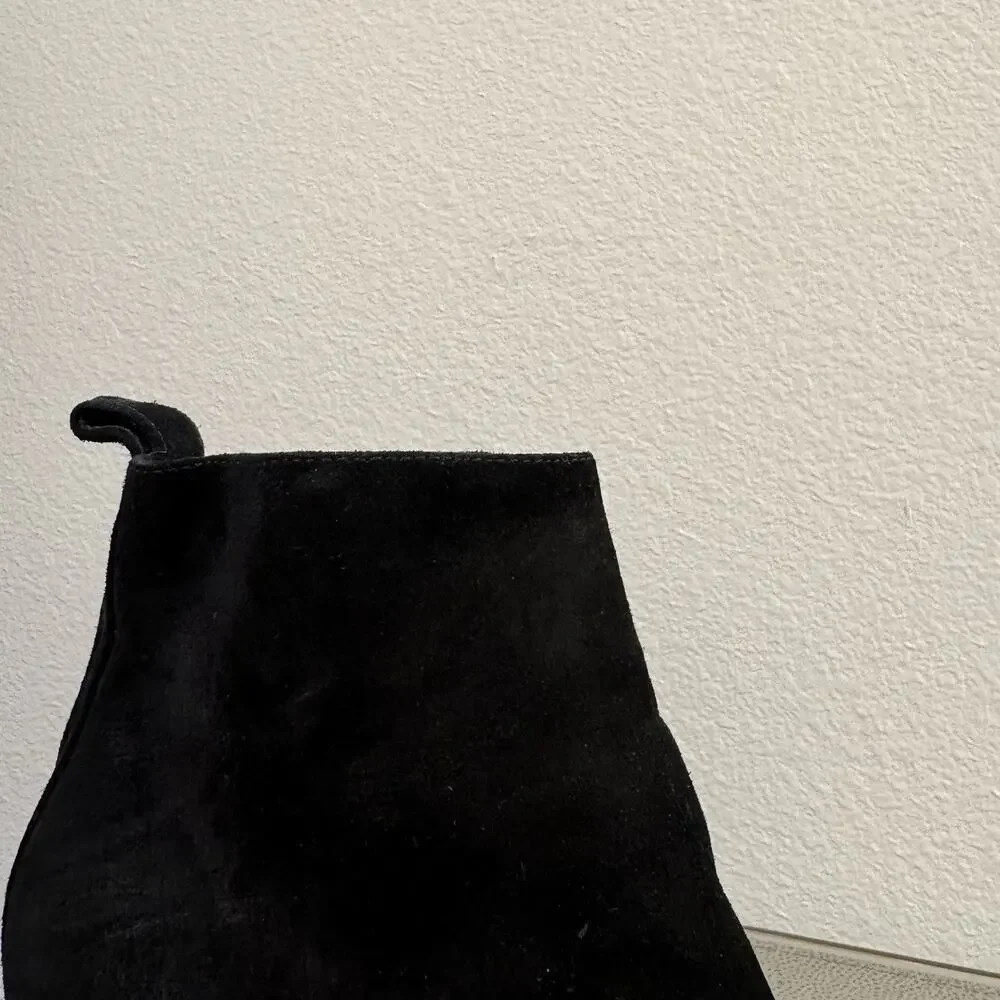 Tory Burch Logo 85mm Lug Sole Wedge Bootie Black Suede R$428 Size 10